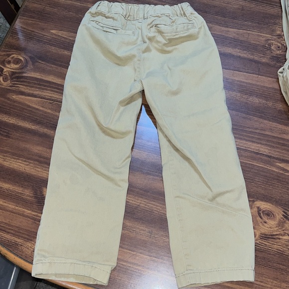 3 pair bundle boys khakis size 5- Children’s place -1 extra pair free - 4 total - Picture 13 of 13